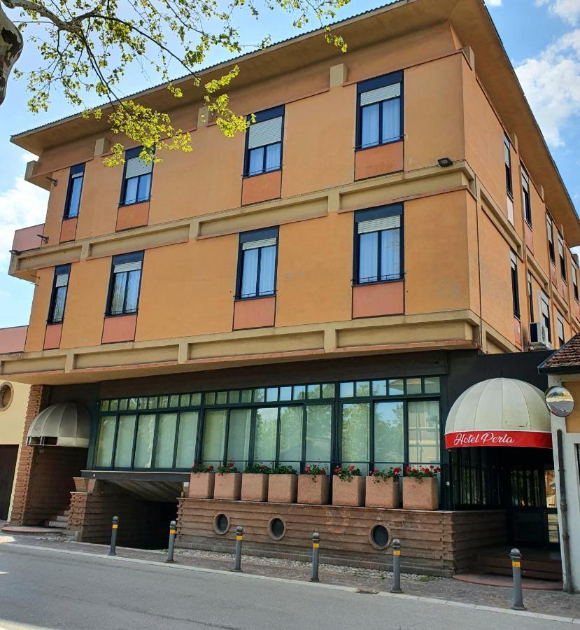 Hotel Perla Massa Lombarda المظهر الخارجي الصورة