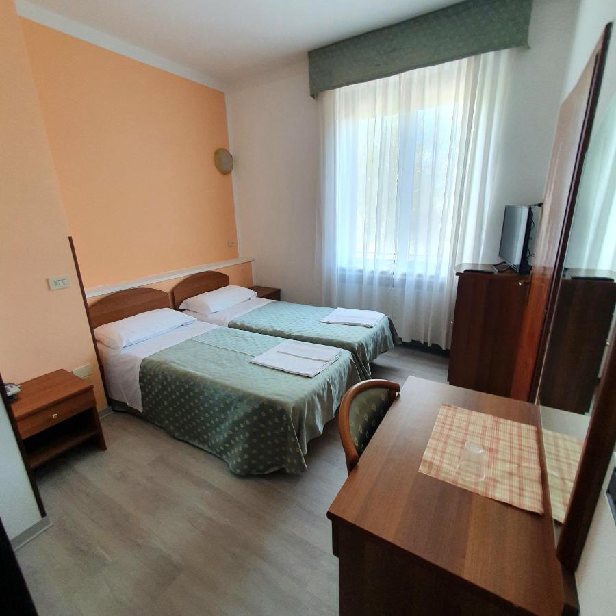 Hotel Perla Massa Lombarda المظهر الخارجي الصورة