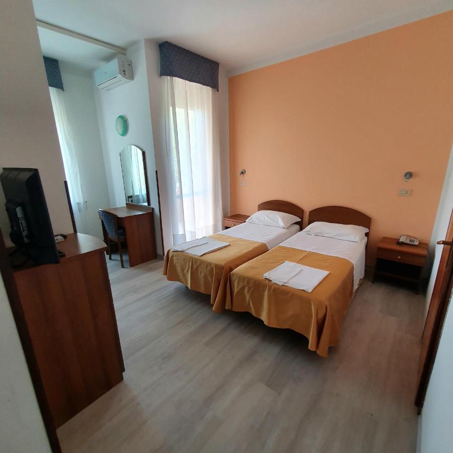 Hotel Perla Massa Lombarda المظهر الخارجي الصورة
