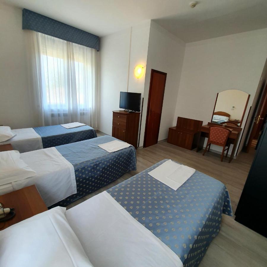 Hotel Perla Massa Lombarda المظهر الخارجي الصورة