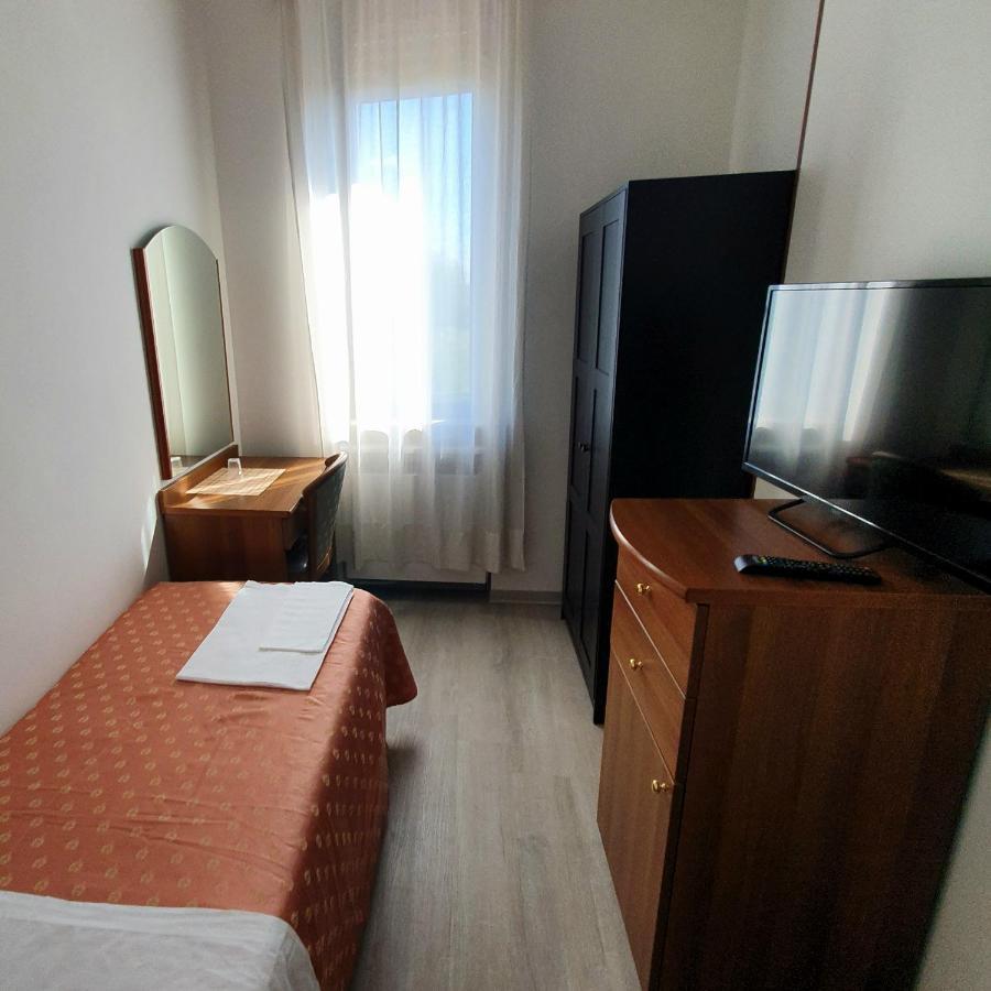 Hotel Perla Massa Lombarda المظهر الخارجي الصورة