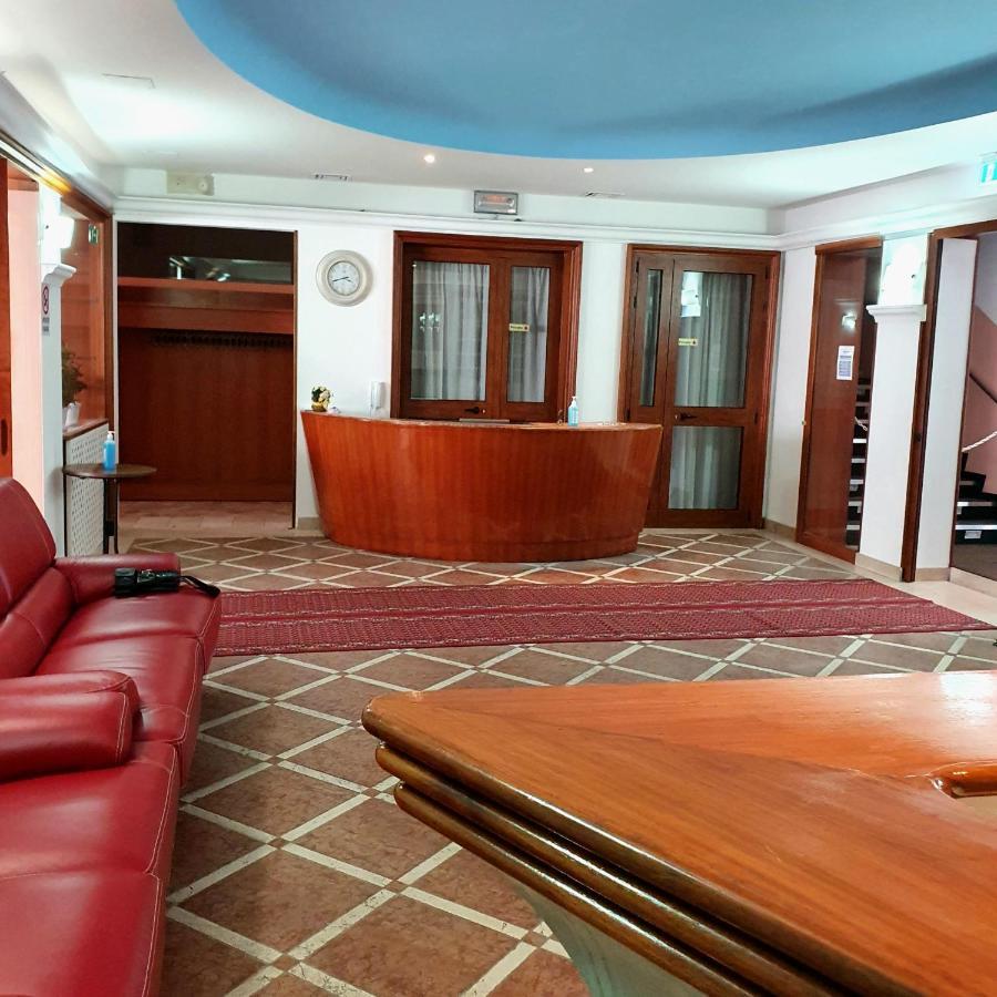 Hotel Perla Massa Lombarda المظهر الخارجي الصورة