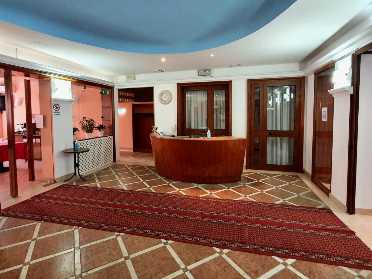 Hotel Perla Massa Lombarda المظهر الخارجي الصورة